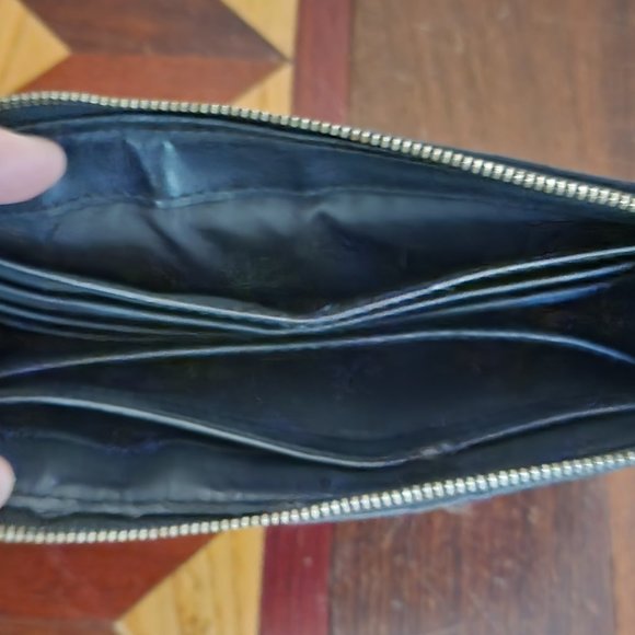 Coach F48091 Ashley Black Signature Zippy Wristlet Wallet - Picture 7 of 14